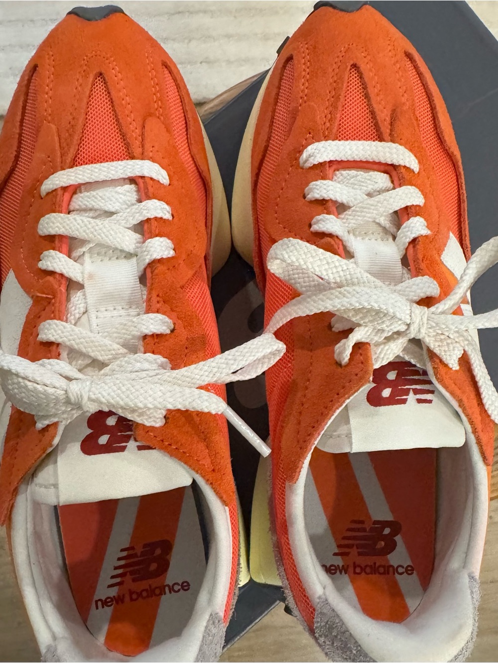 New Balance 327 Sneakers - Picture 5 of 13
